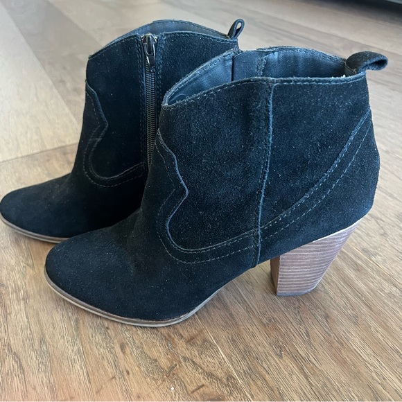 Steve Madden Black Western Heeled Booties, Size 10 - Picture 2 of 7